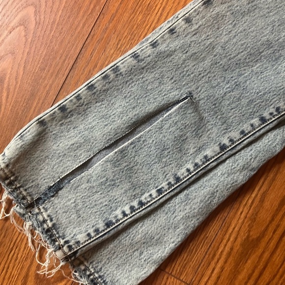 Hidden Jeans: designer high rise with front slit - Picture 4 of 5